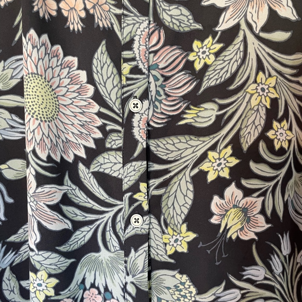 Loft blouse- small - Picture 2 of 4